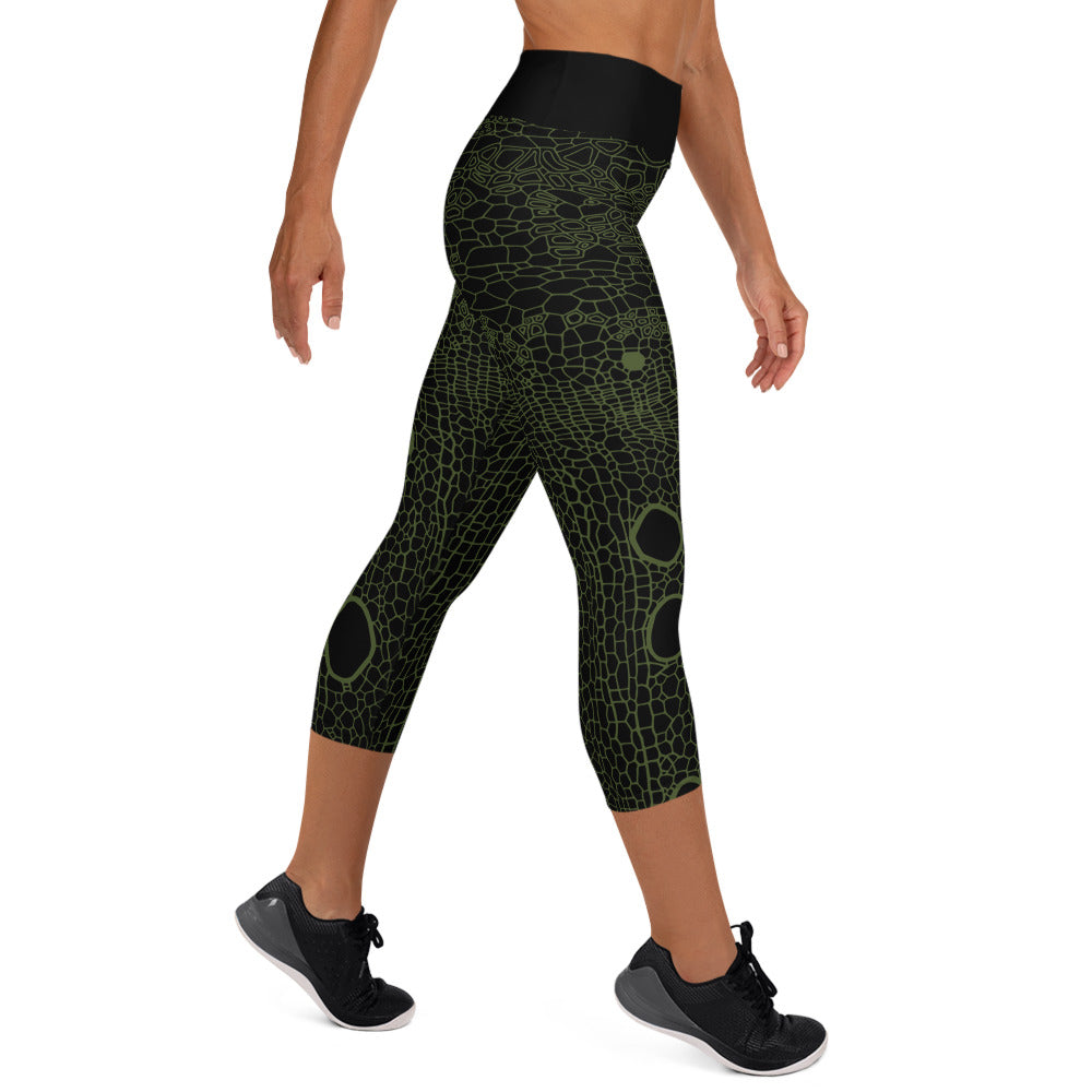 Yoga Capri Leggings : Hemp Cell - Black w/ Green print